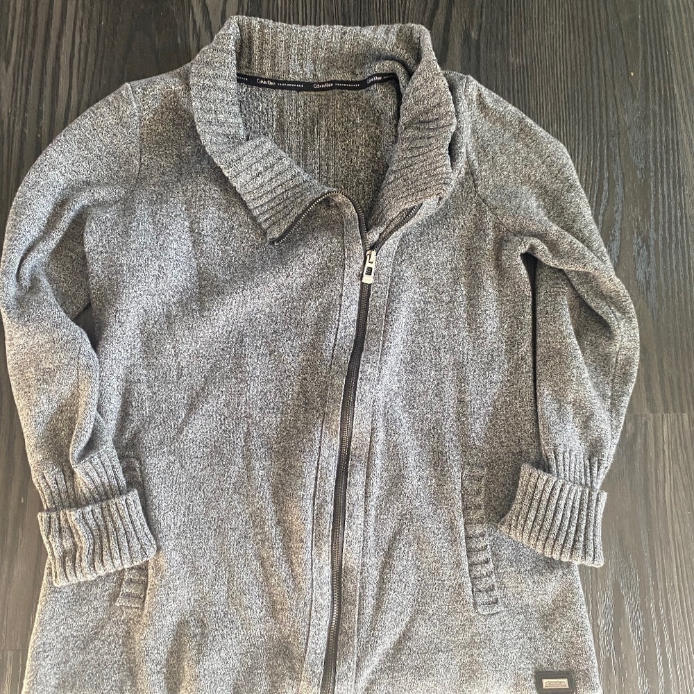 CALVIN KLIEN- FULL ZIPP SWEATER-NO SIZE TAG FITS LIKE MEDIUM🍍
CR069